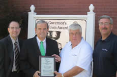 Congressman Costello receiving the IMUA 2011 Public Service Award