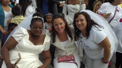 Gwen Participates in Bride Walk 2012