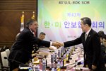 Panetta Attends Meeting With South Korean Defense Minister