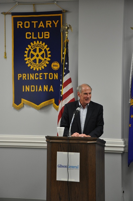 Senator Coats Addresses the Princeton Rotary and Kiwanis Clubs