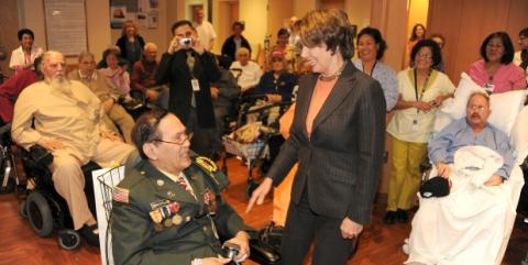 Congresswoman Pelosi Visits Veterans Community Living Center
