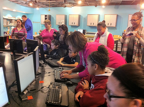 STEM Fab Lab at Museum of Science and Industry | by RepRobinKelly
