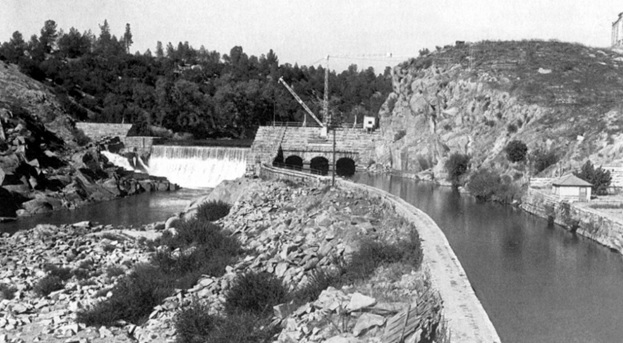Folsom’s first dam – the prison dam – which was built in the late 1800s.