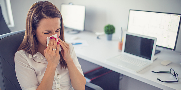Reduce workers' exposure to the flu with information on basic precautions to take in the workplace. | Photo credit: iStock.com-584608576 Copyright: South_agency
