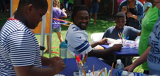 Dallas Cowboys Safety Kavon Frazier participated in a summer meals kickoff event.
