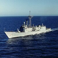 Portside USS RODNEY M DAVIS