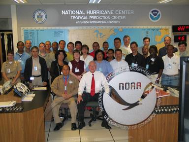 class picture of WMO RA-IV 2004 Workshop on Hurricane Forecasting and
Warning