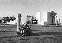 Photo of the Gila River Arts and Crafts Center.