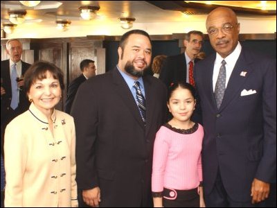 U.S. Secretary of Education Rod Paige and guests at the National Press Club, where he recently gave his Annual Back-to School address.  (L-R) Maria Hernandez Ferrier, Assistant Deputy Secretary; Shawn McCollough, Principal, Gainesville Elementary School; Fatima Rodriguez, successful limited English proficient student; and Secretary Paige.