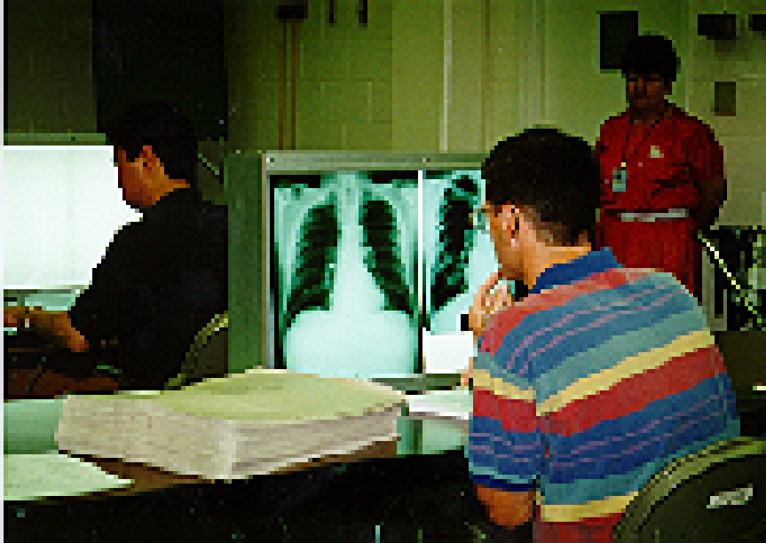 Physicians during a B Reader examination.