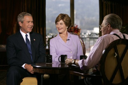 President George W. Bush and Mrs. Bush participate in an interview with Larry King, right, in Los Angeles, Calif., Thursday, Aug. 12, 2004. White House photo by Eric Draper.