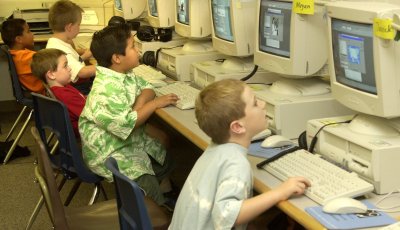 Incoming first graders explore computers, educational software, and safe 