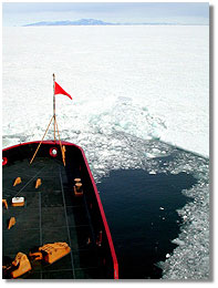 the bow of the Polar sea leaves an imprint during ice breaking operations