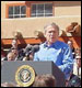 [Foto: El Presidente Bush habla en Albuquerque]