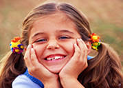Foto de una niña sonriendo