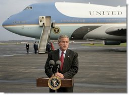 President George W. Bush delivers at statement to the media in front of Air Force One at Toledo, Ohio Express Airport, Friday, Oct. 29, 2004. White House photo by Eric Draper.