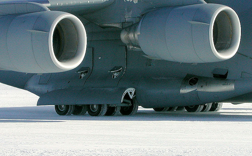 The wheels of a U.S. Air Force C-17